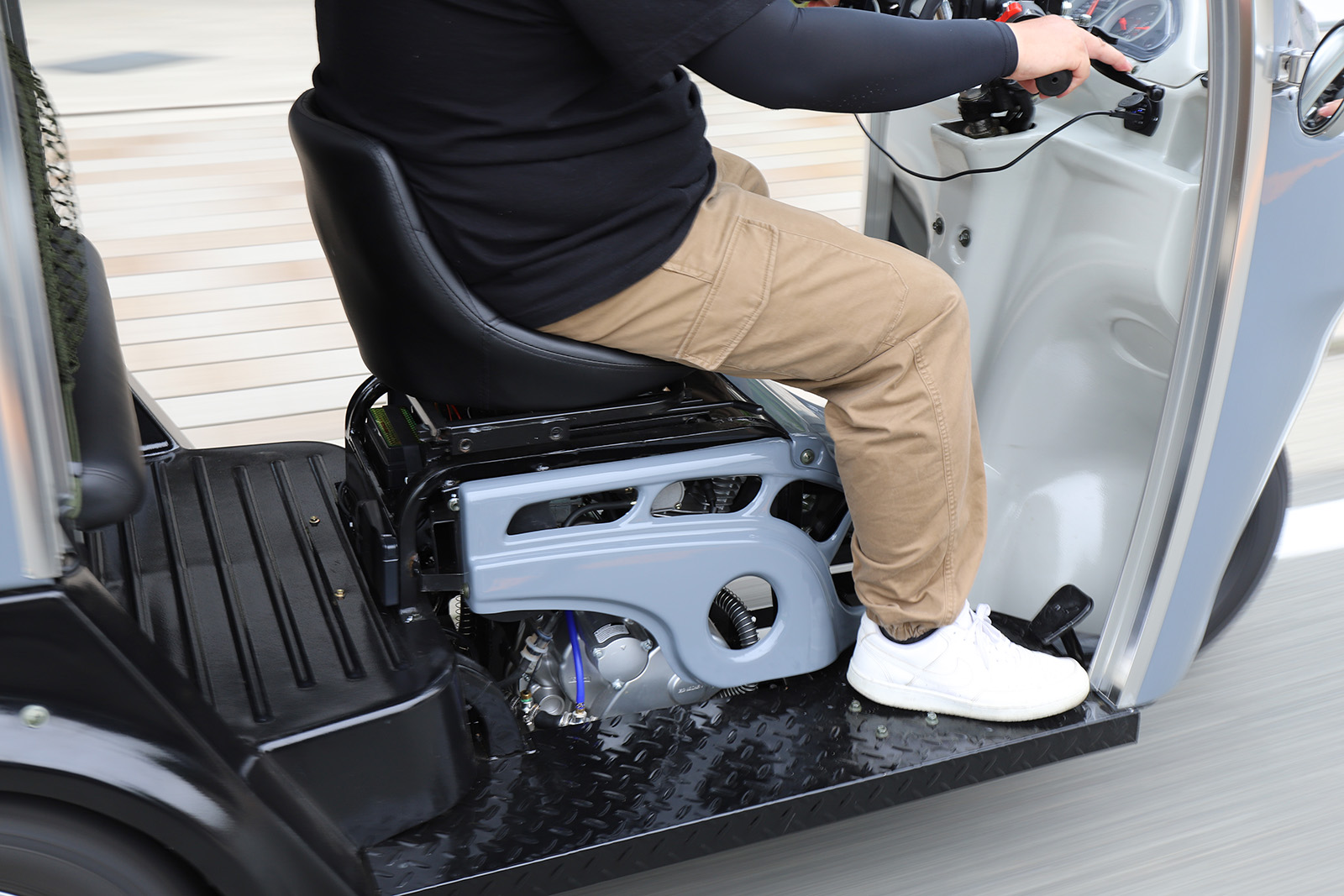 スペック /APtrikes250